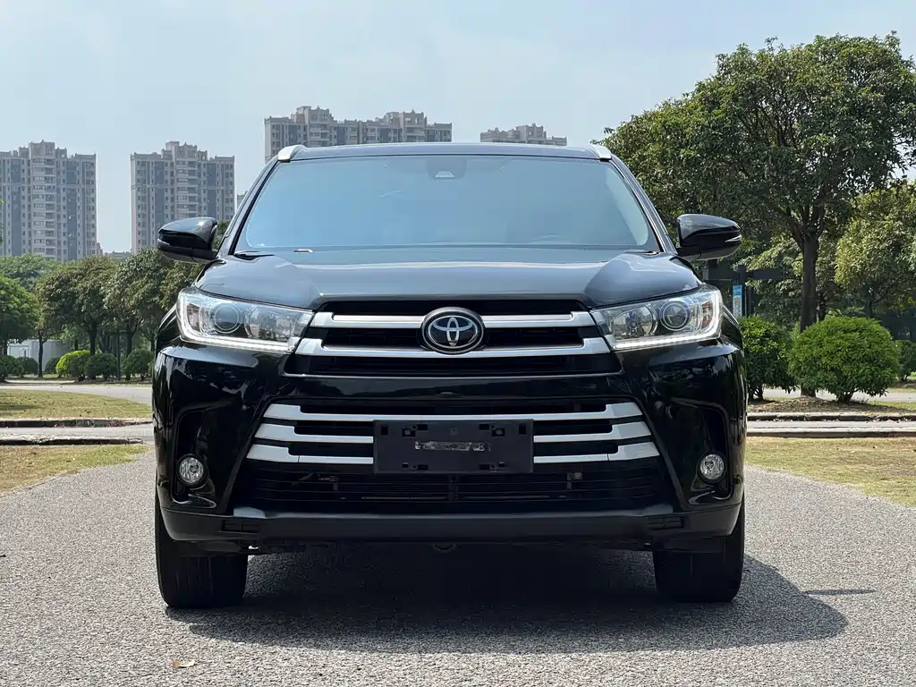 Toyota Highlander — миниатюра 2