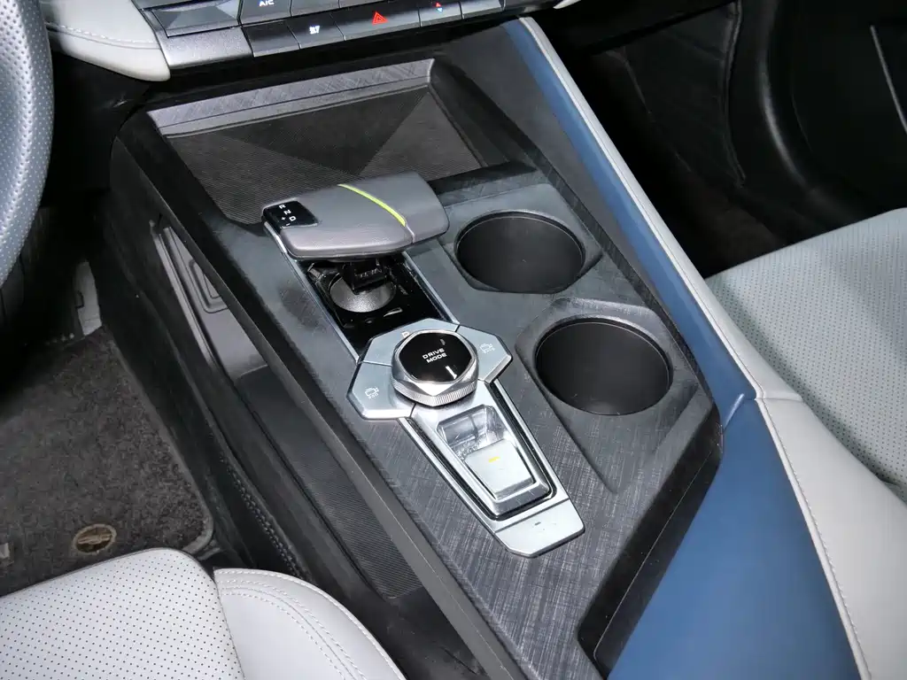 CHANGAN UNI V SMART IDD