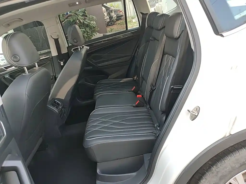 Volkswagen Tiguan L 2024 — фото 16