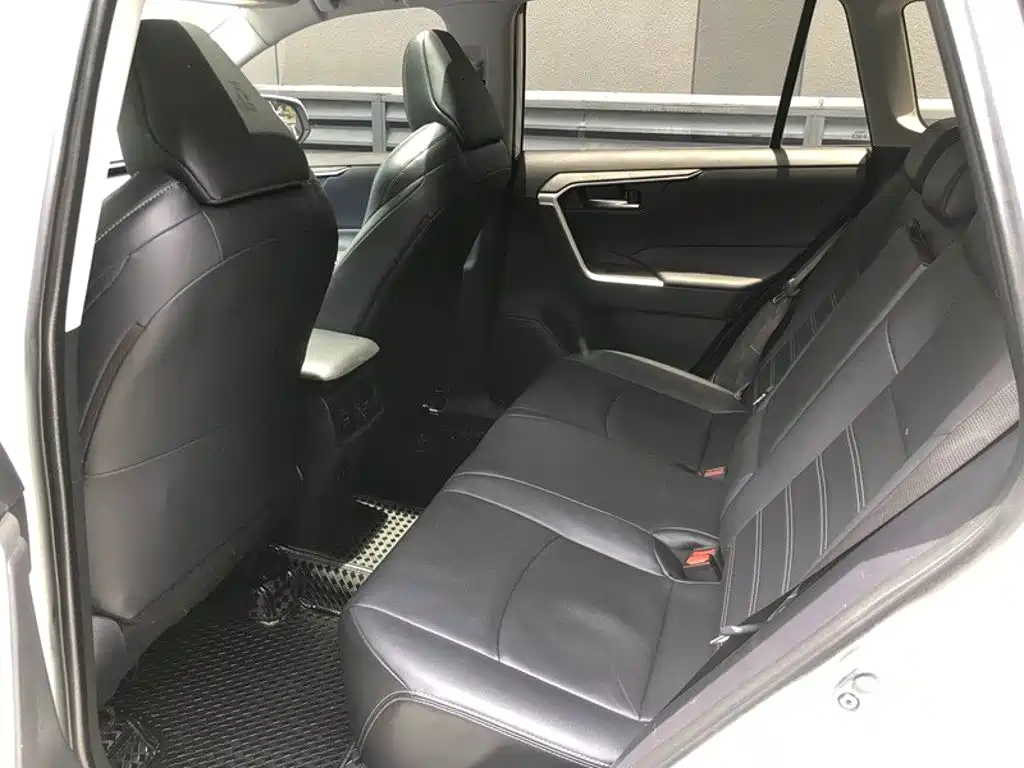 Toyota Wildlander — миниатюра 9