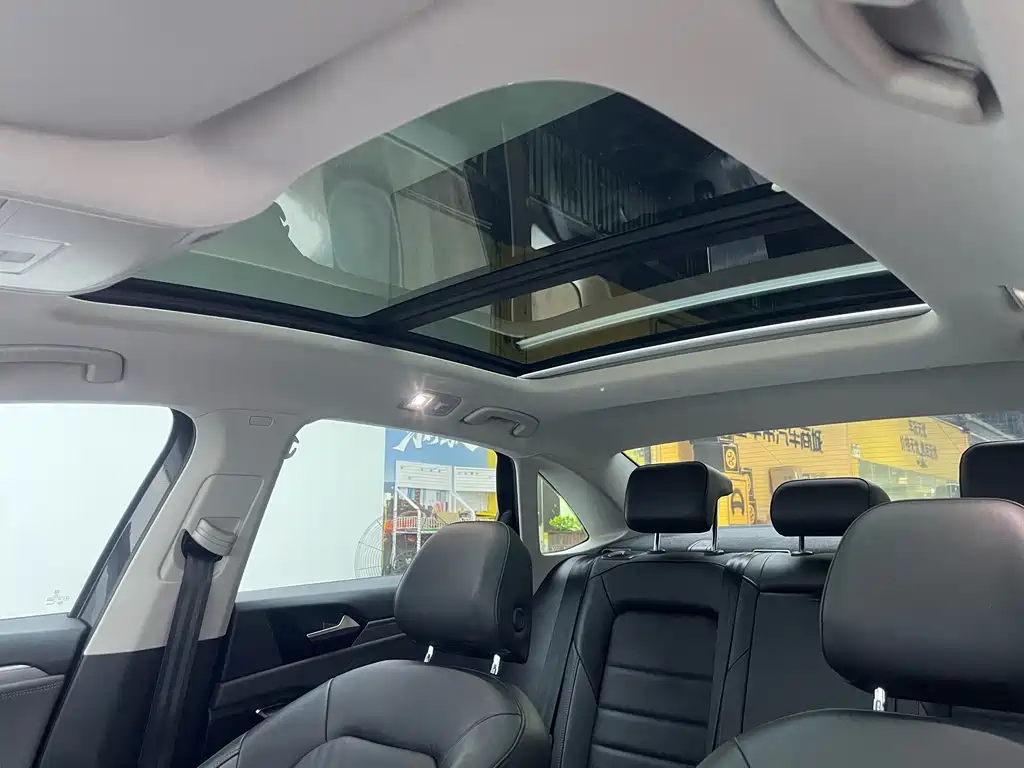 Volkswagen Sagitar — миниатюра 15