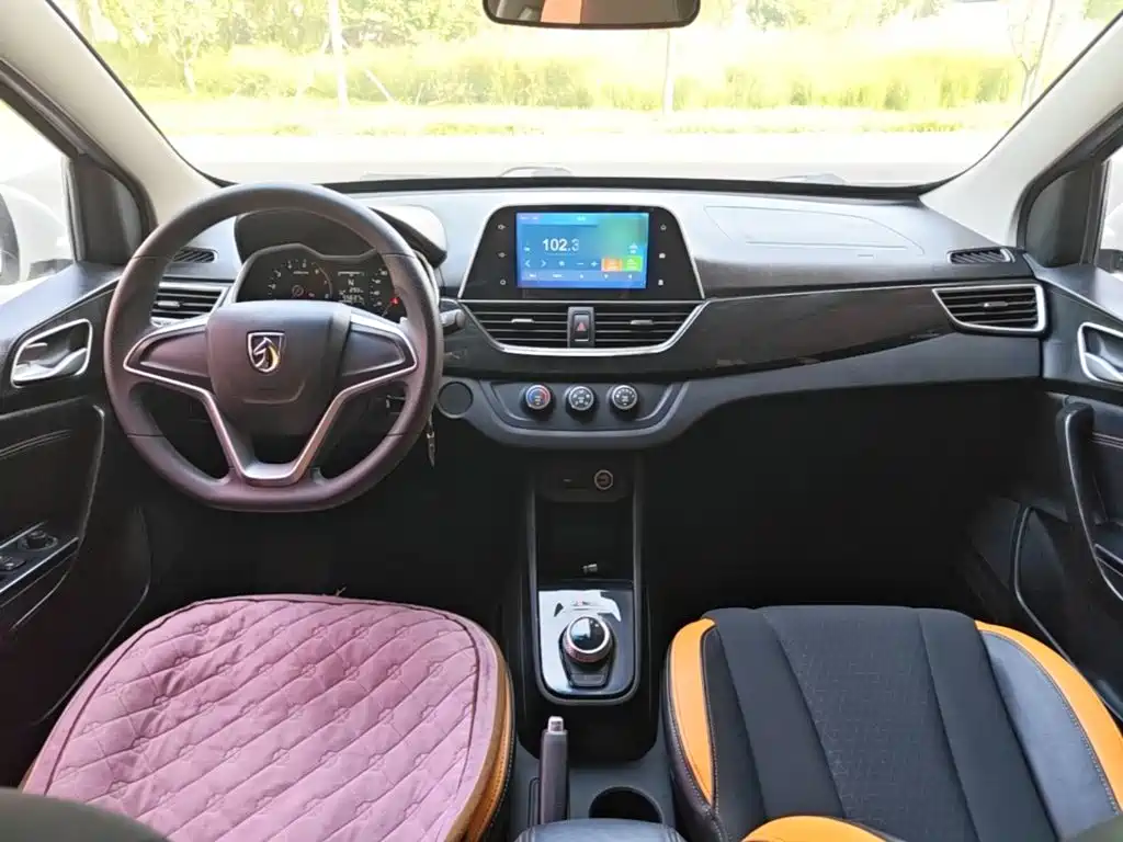 Baojun 310 — миниатюра 10