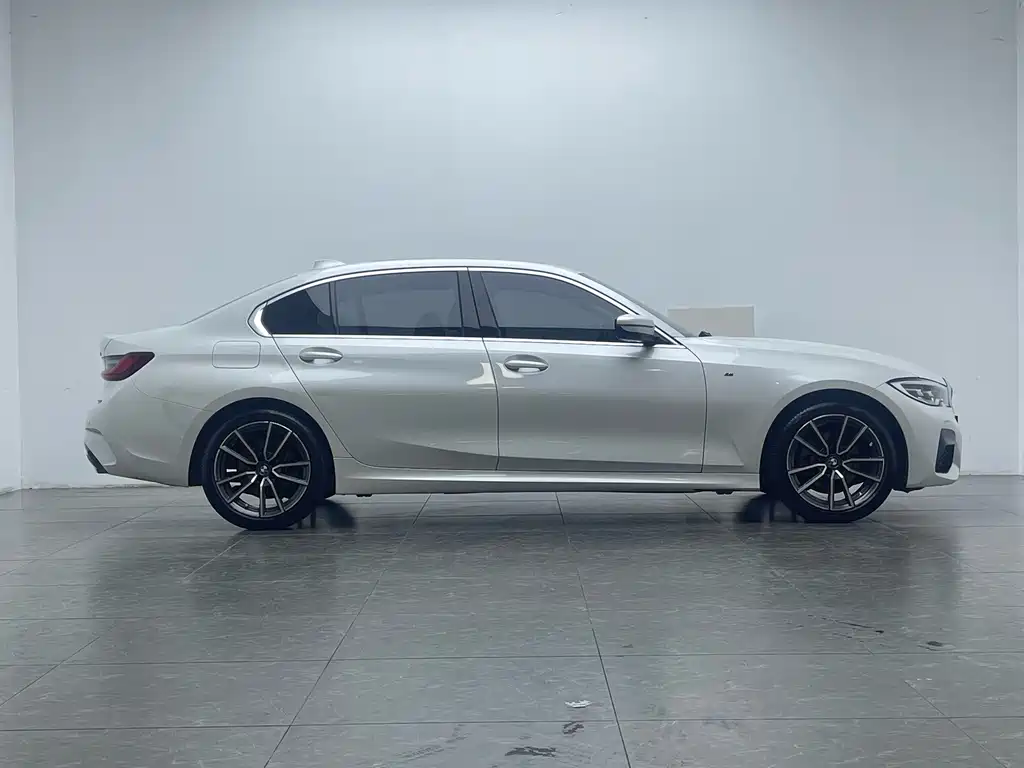 BMW 3 Series — миниатюра 7