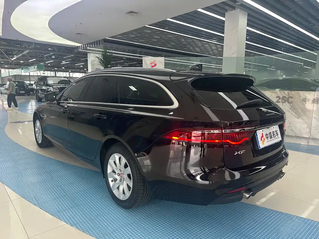 Jaguar XF 2018 XF Sportbrake 2.0T 250PS