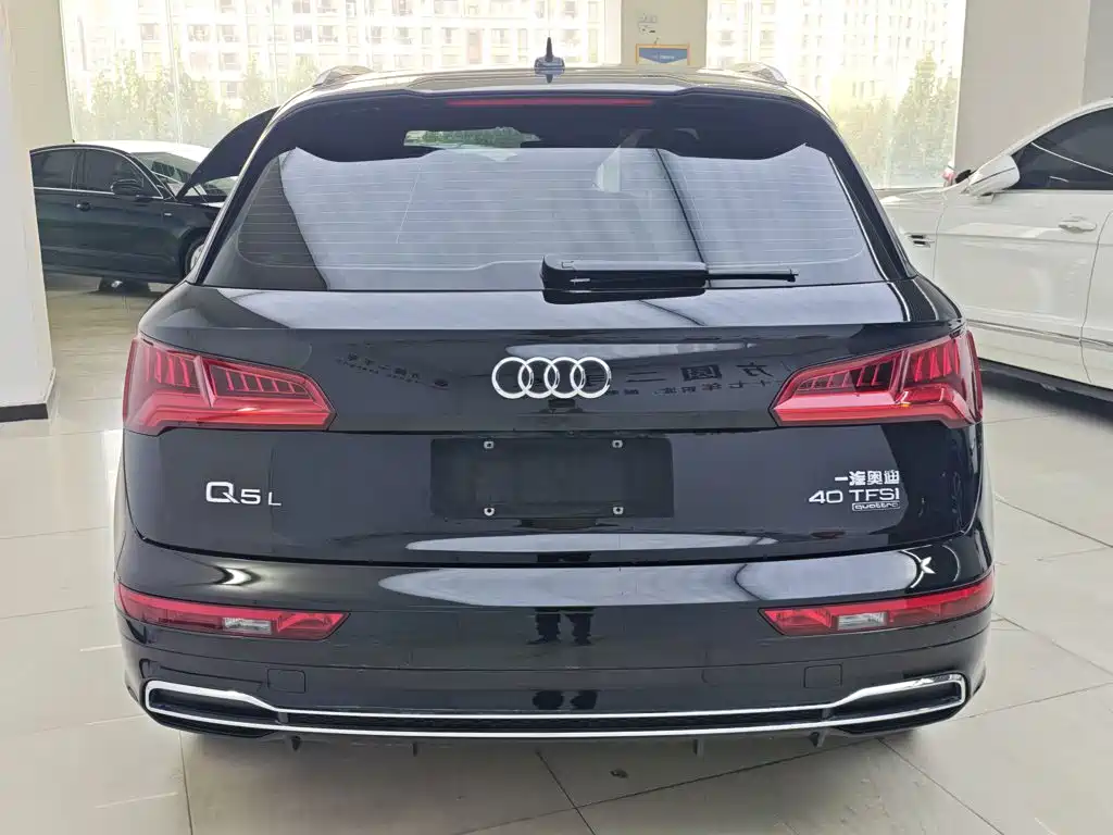 Audi Q5L — миниатюра 6