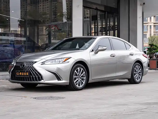 LEXUS ES 2023