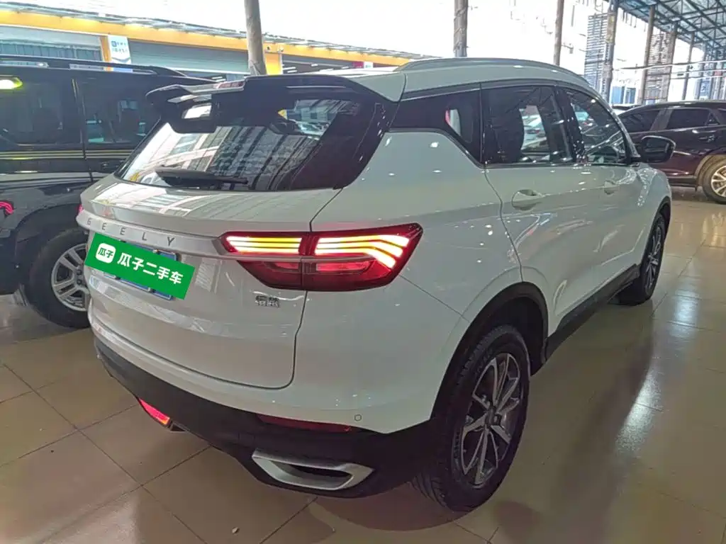 Geely Binyue — миниатюра 7