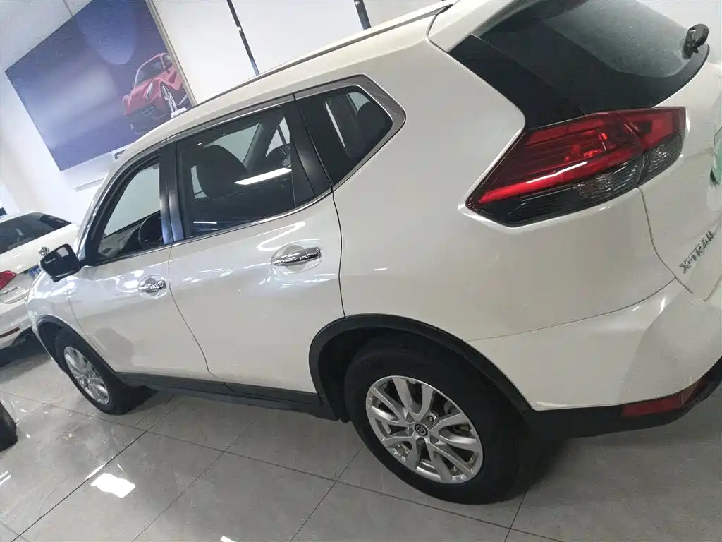 NISSAN QIJUN
