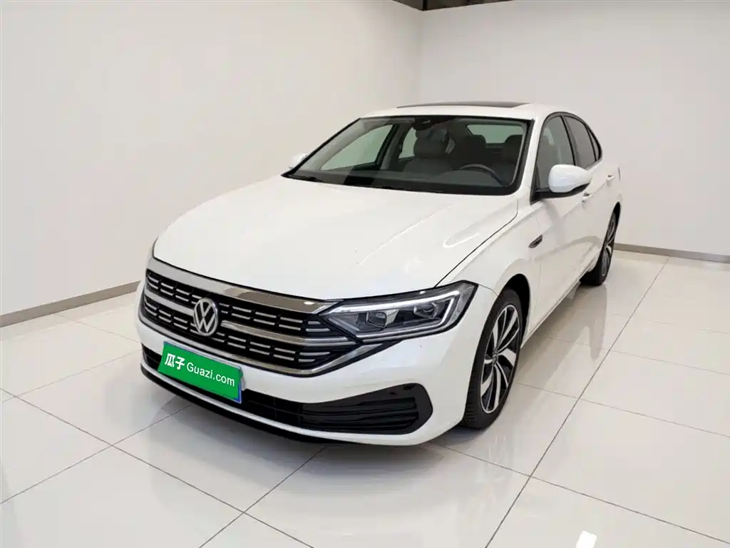 Volkswagen Sagitar 2024