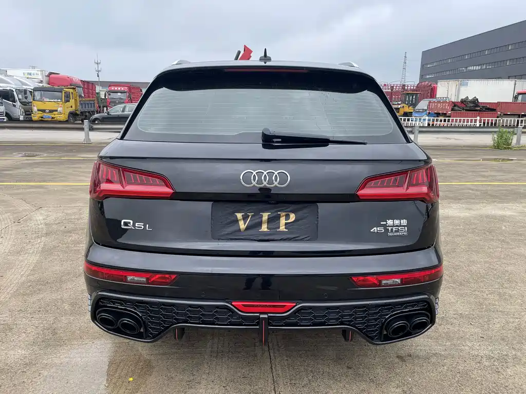 Audi Q5L — миниатюра 28