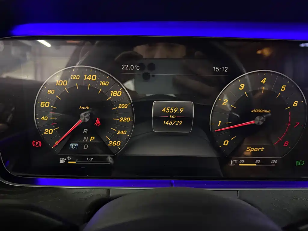 Mercedes-Benz E-Class — миниатюра 10