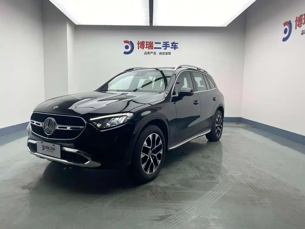 Mercedes-Benz GLC 2023