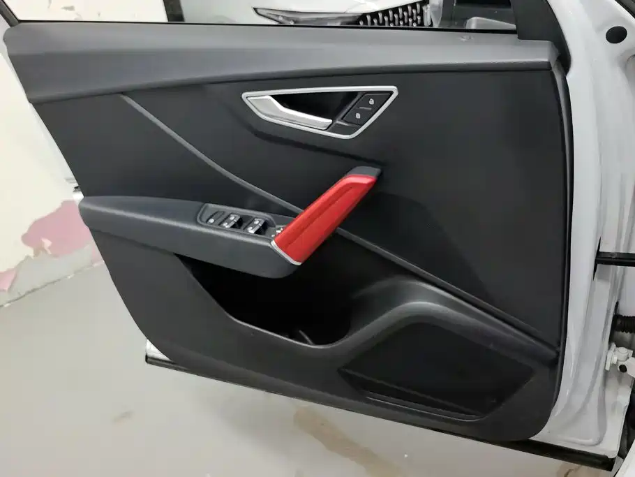 Audi Q2L — миниатюра 7