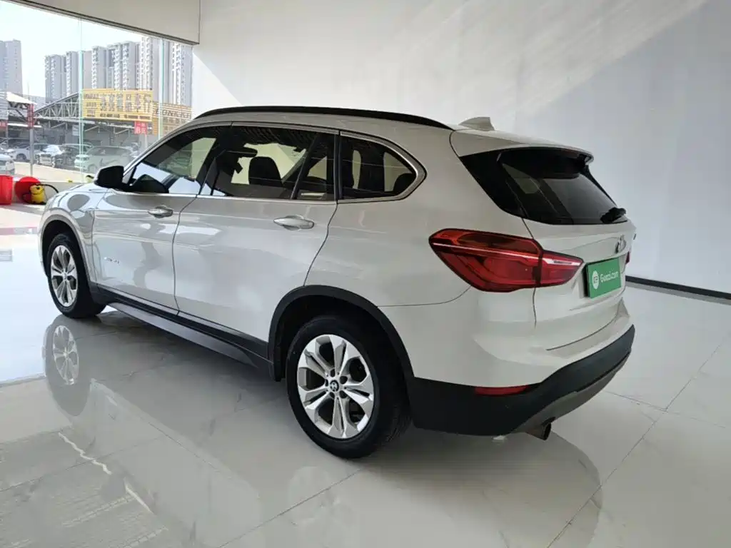 BMW X1 — миниатюра 5