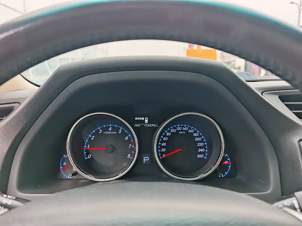 Toyota Reiz — миниатюра 18