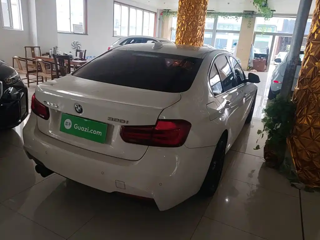 BMW 3 Series — миниатюра 7