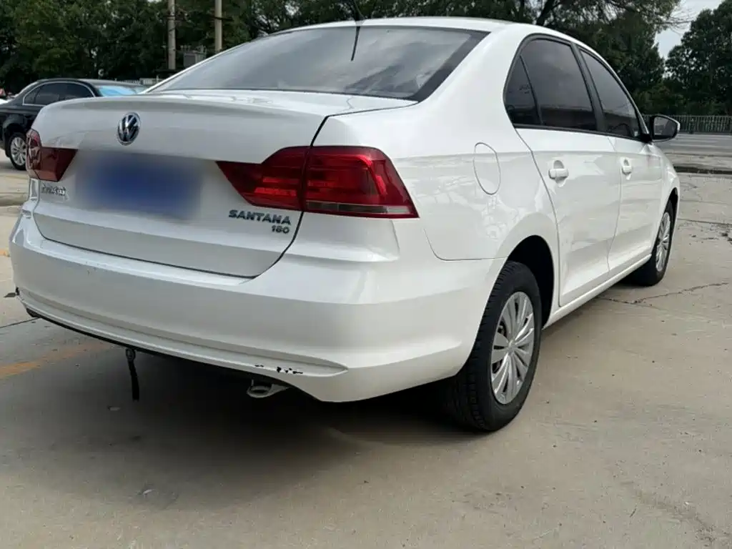 Volkswagen Santana — миниатюра 10