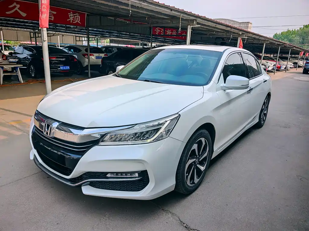 Купить Honda Accord