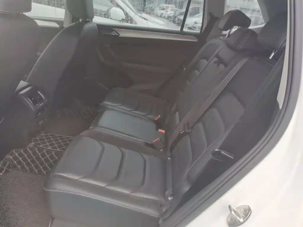 Volkswagen Tiguan L — миниатюра 17