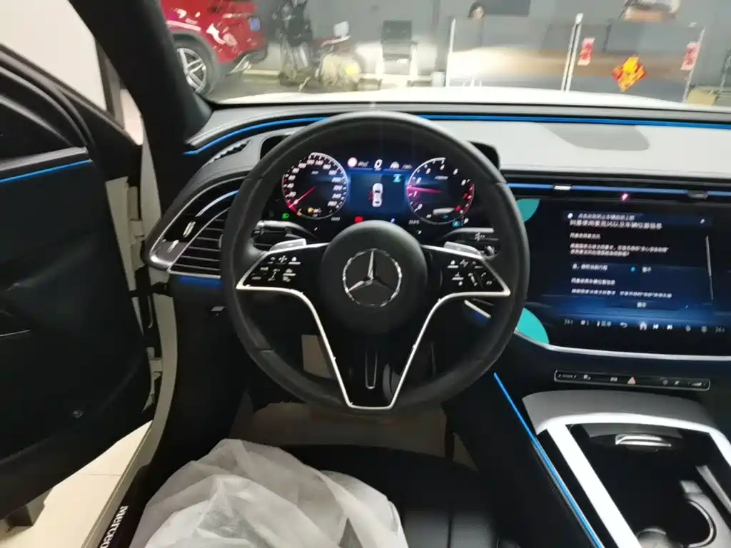 Mercedes-Benz E-Class E 2024 E 260 L 4MATIC