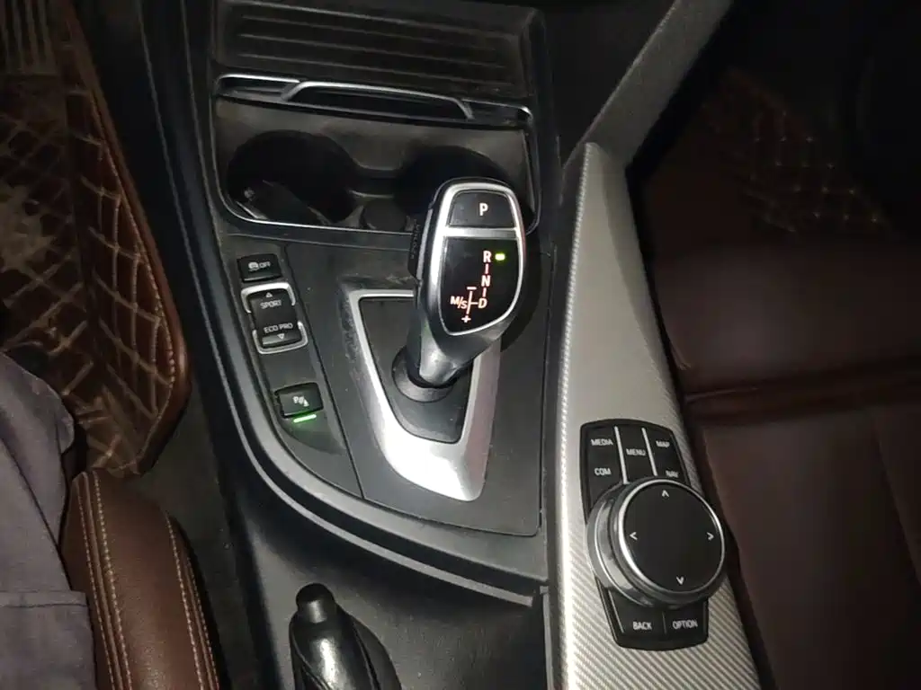 BMW 3 Series — миниатюра 14