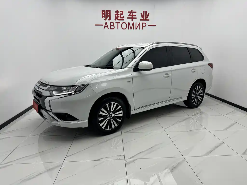 Mitsubishi Outlander 2022