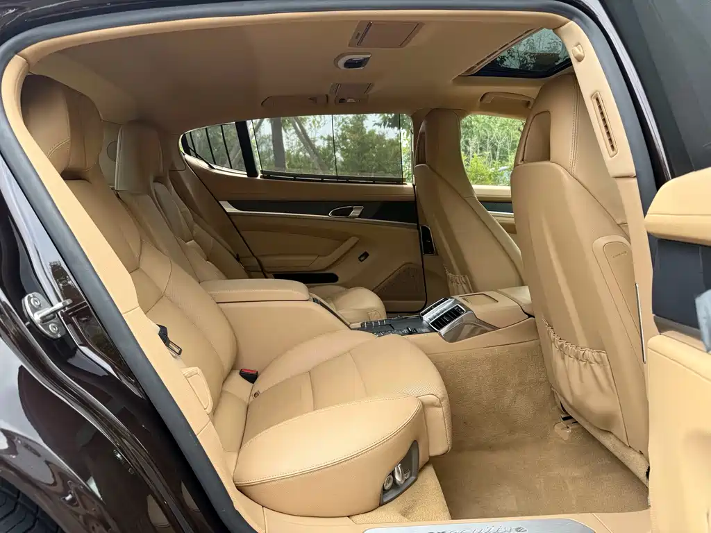 Porsche Panamera — миниатюра 24