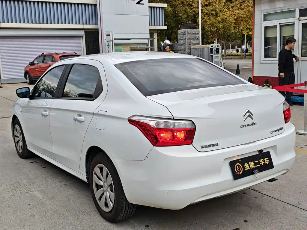 Citroen Elysee — миниатюра 2