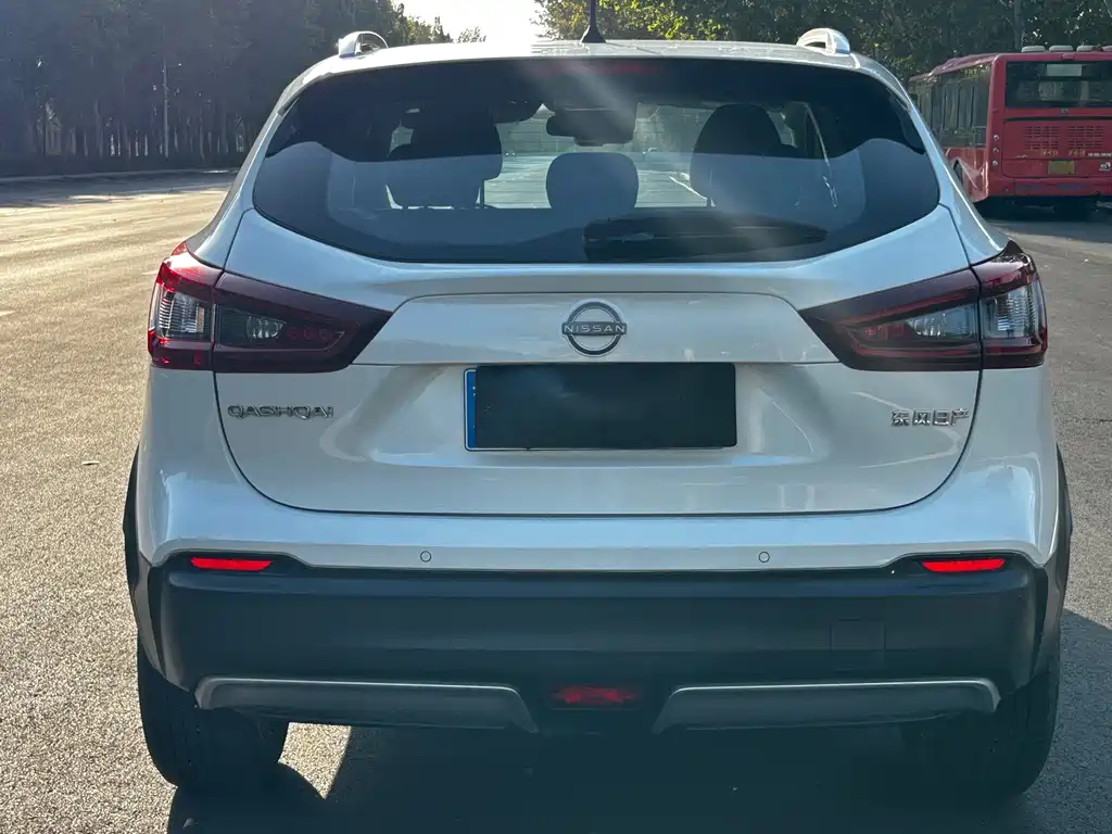 Nissan Qashqai — миниатюра 5