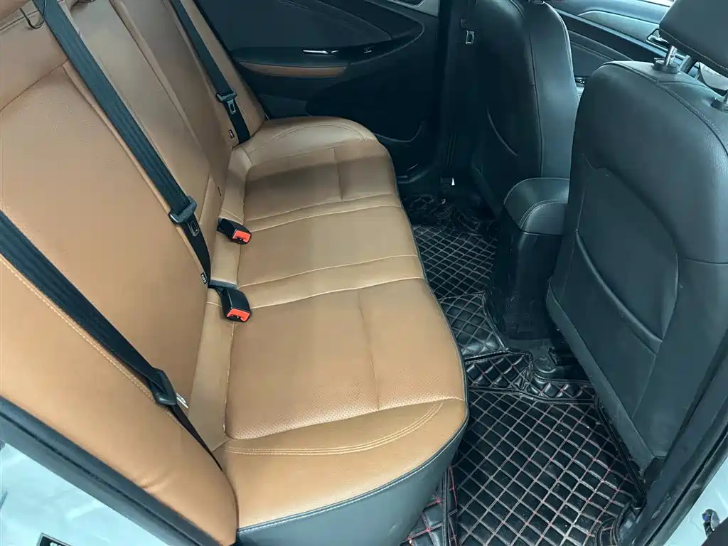 Changan Eado — миниатюра 14