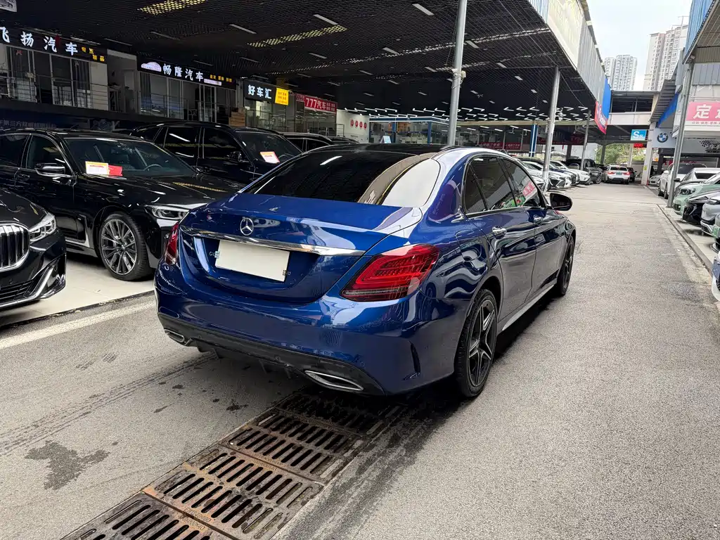 Mercedes-Benz C-Class — миниатюра 6
