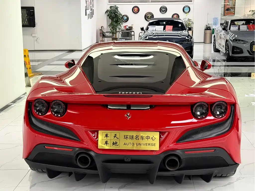 Ferrari F8 — миниатюра 7