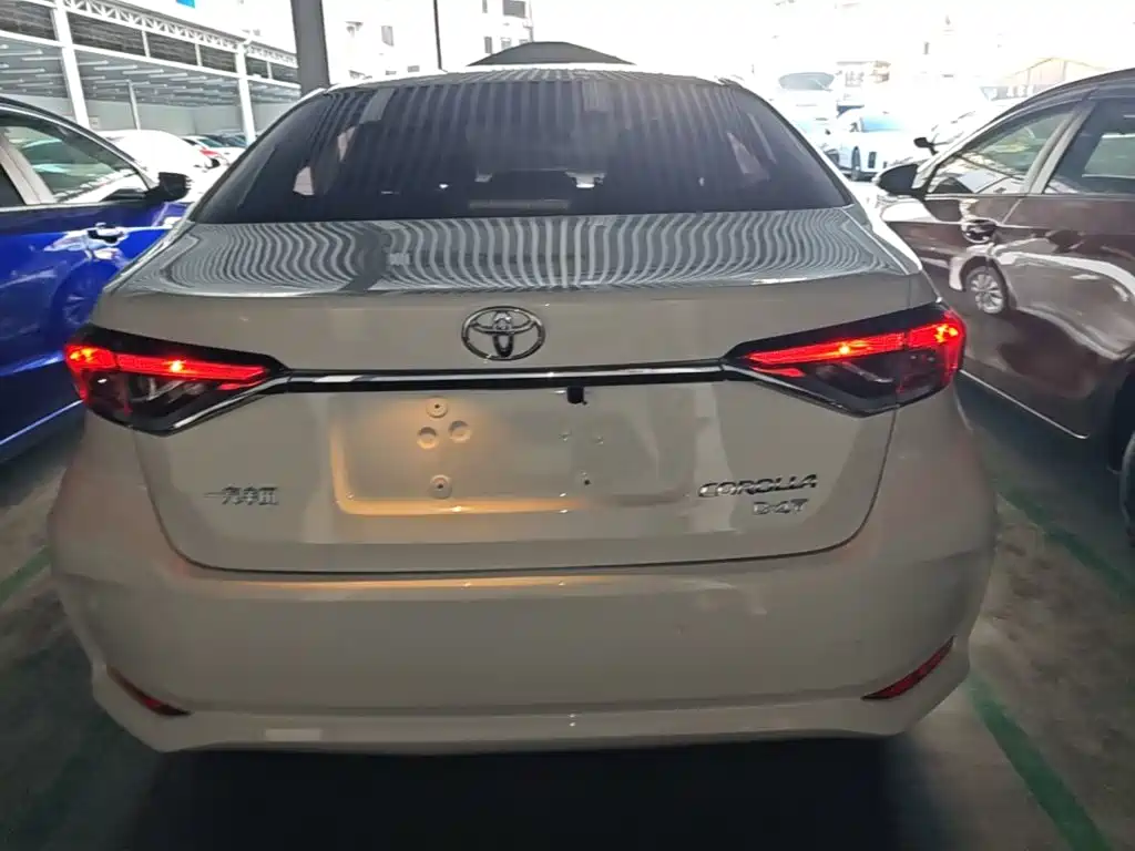 Toyota Corolla — миниатюра 6