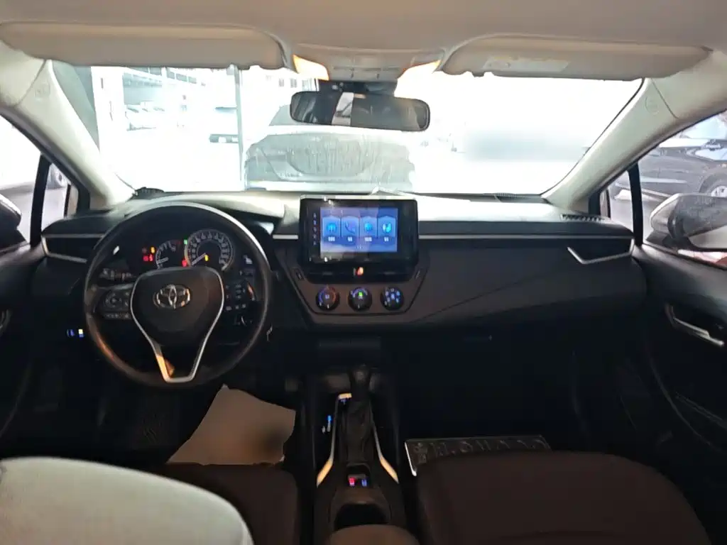 Toyota Corolla — миниатюра 10