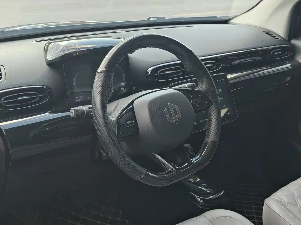 Leapmotor Leapmotor T03 — миниатюра 9