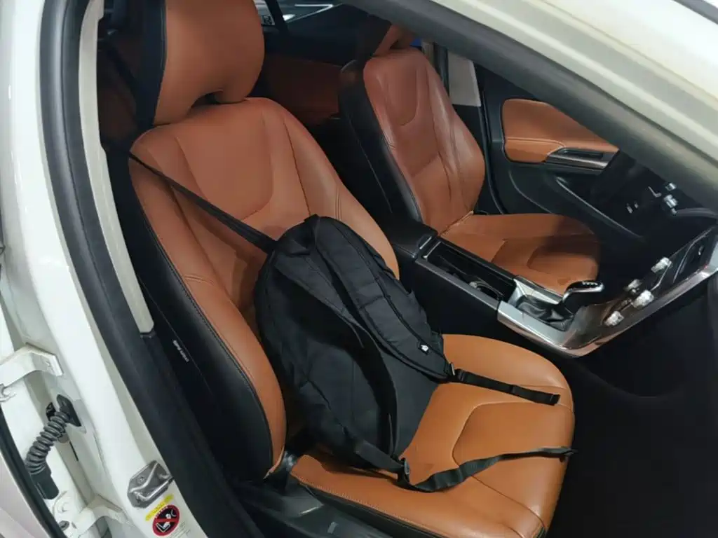 Volvo S60 — миниатюра 25