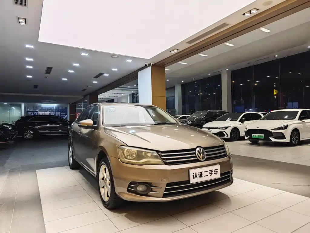 Volkswagen Bora 2014 1.6L AT Comfort