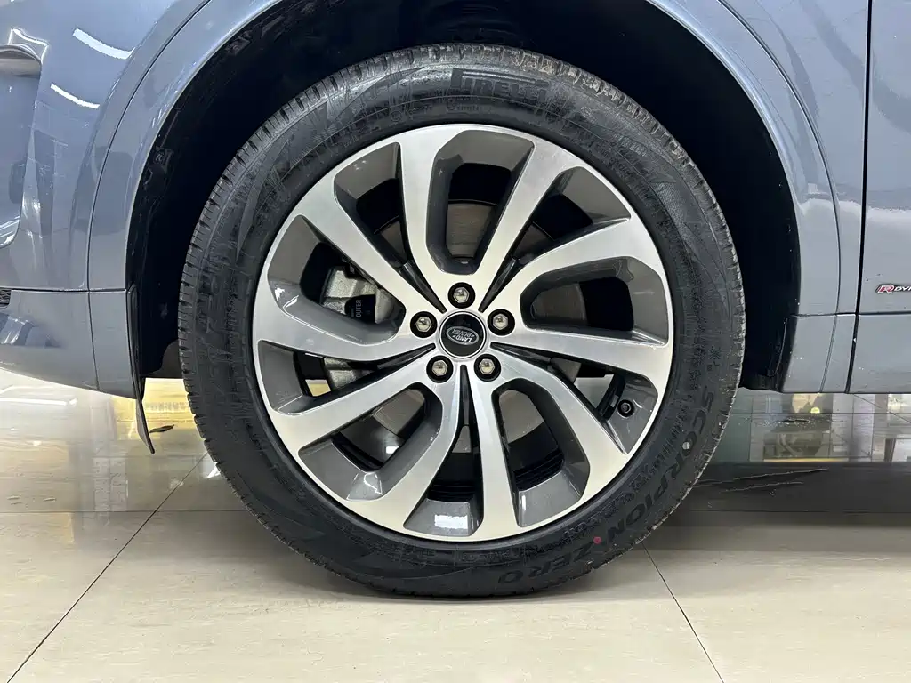 Land Rover Discovery Sport — миниатюра 20