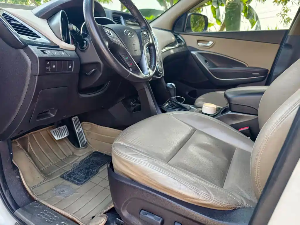 Hyundai Santa Fe — миниатюра 8