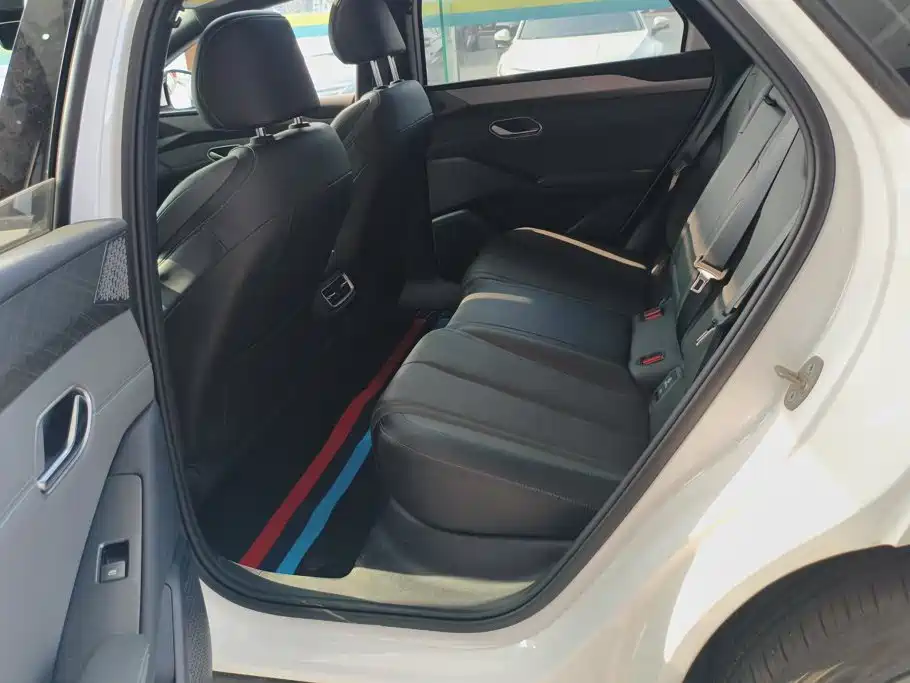 BYD Qin L — миниатюра 11