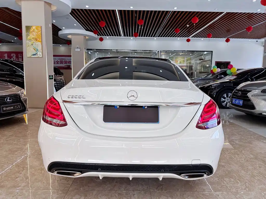 Mercedes-Benz C-Class — миниатюра 5
