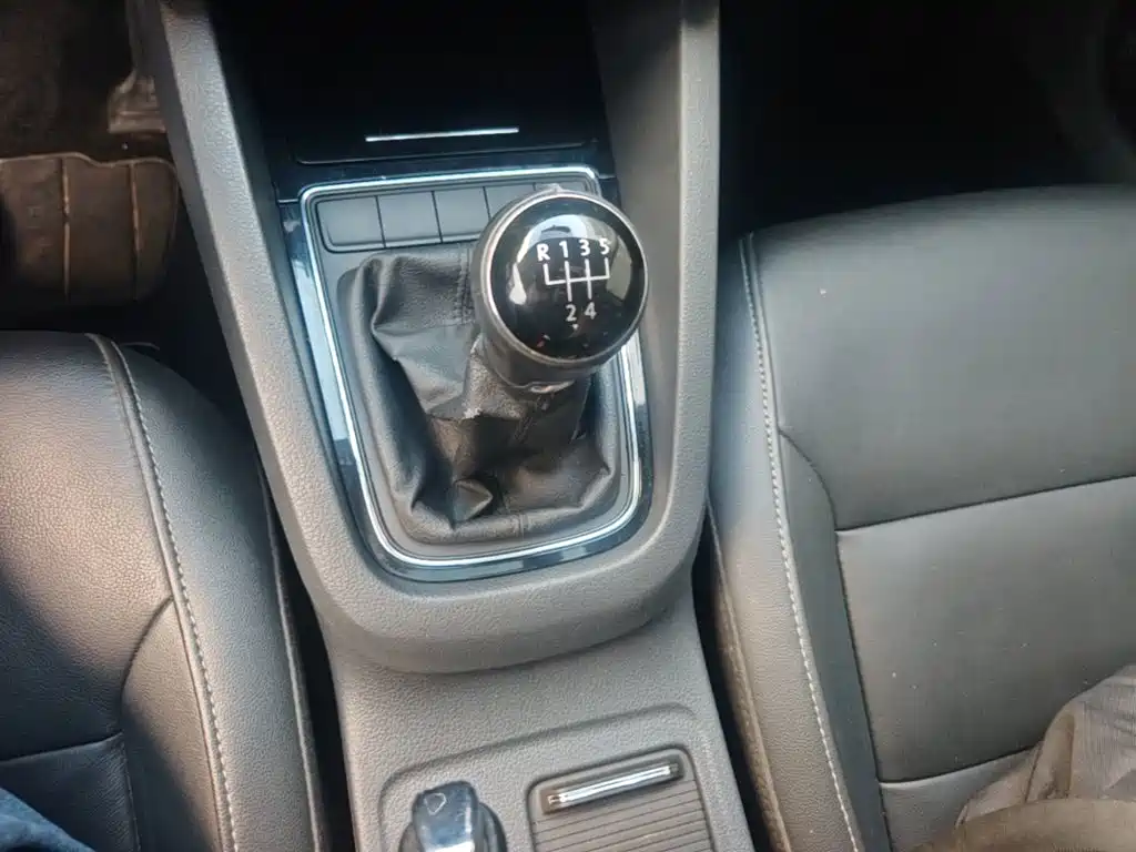 Volkswagen Sagitar — миниатюра 14