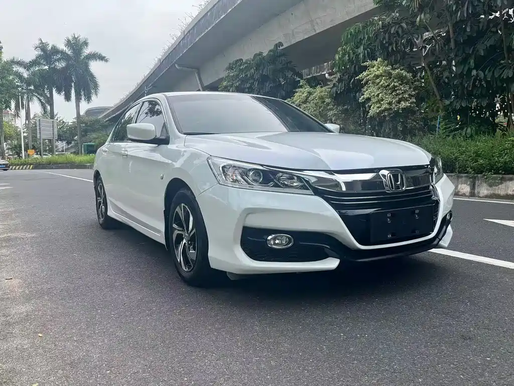 Honda Accord — миниатюра 3