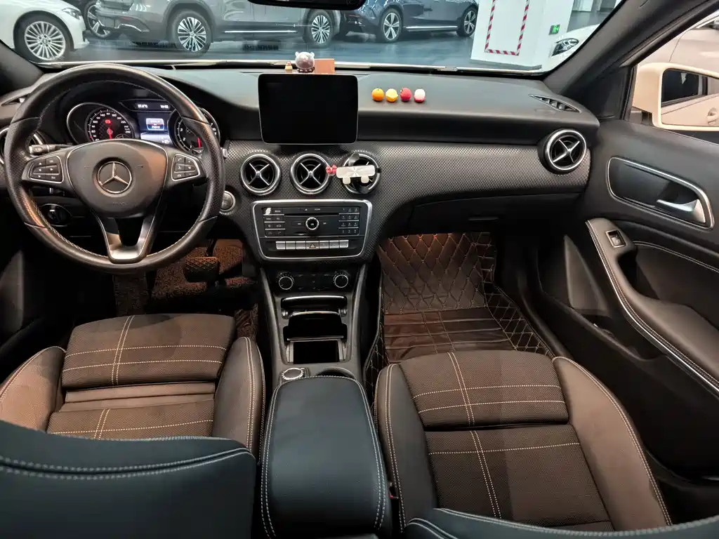 Mercedes-Benz A-Class (Import) — миниатюра 11