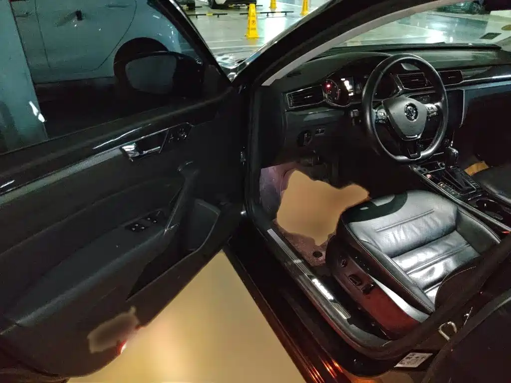 Volkswagen Passat — миниатюра 14