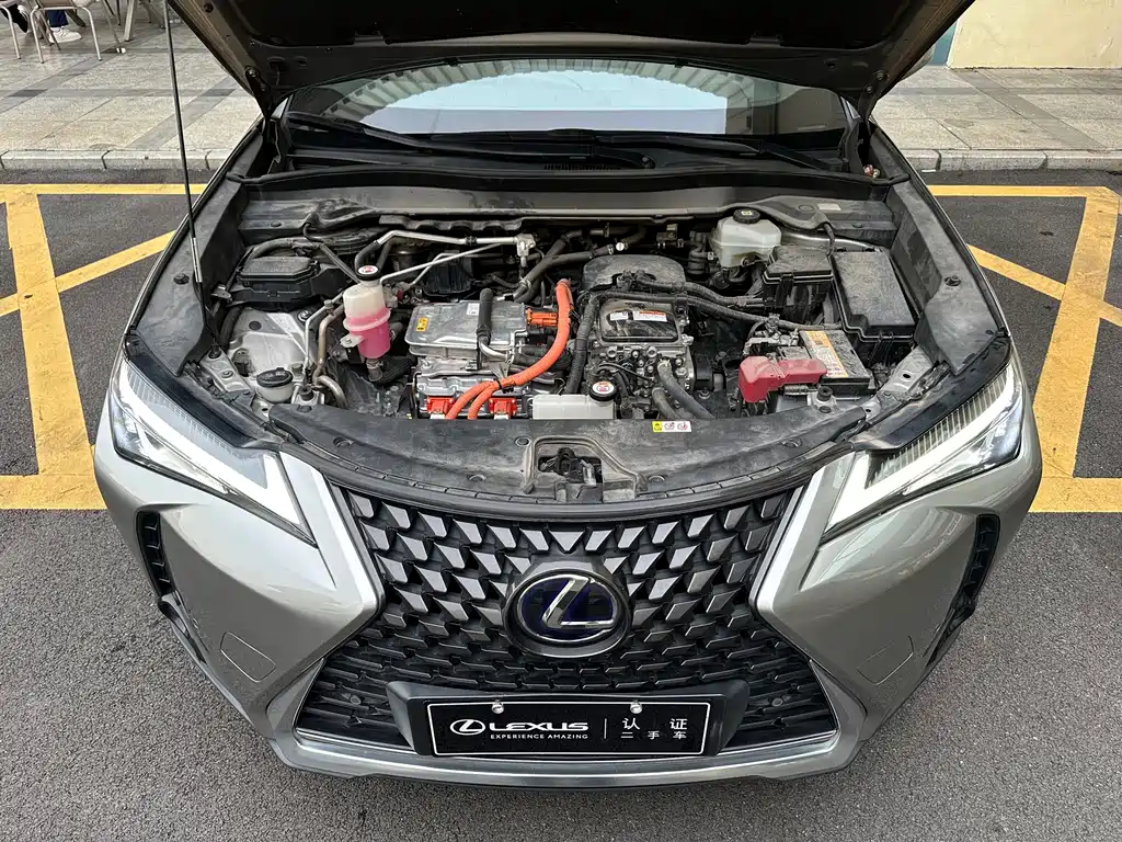 Lexus UX New Energy — миниатюра 4