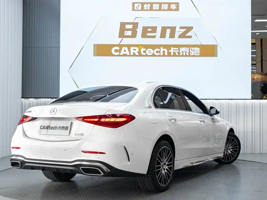 Mercedes-Benz C-Class — миниатюра 7