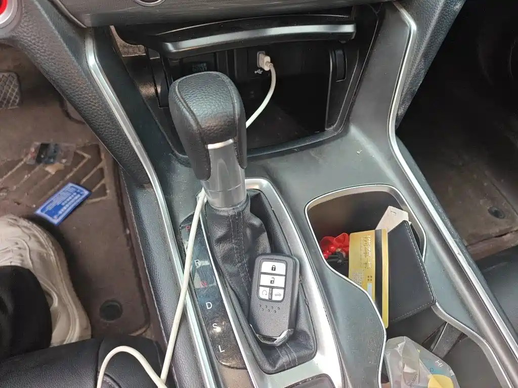 Honda Accord — миниатюра 10