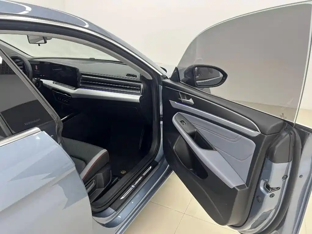 Volkswagen Lamando — миниатюра 10