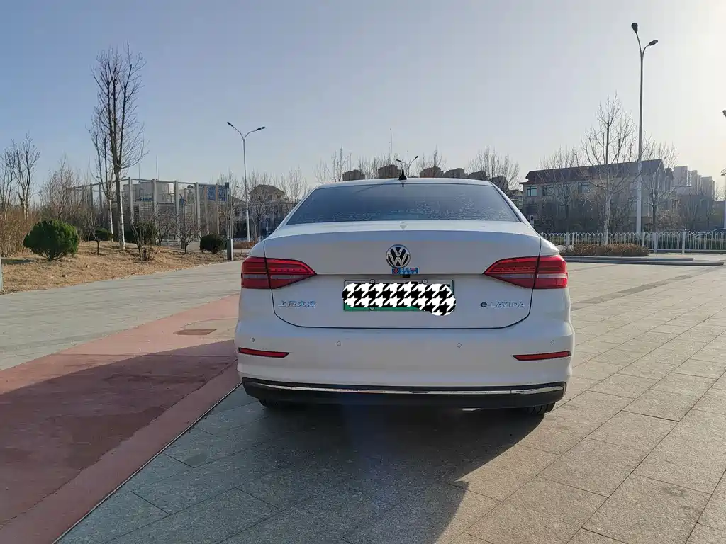 VOLKSWAGEN LAVIDA PURE ELECTRIC